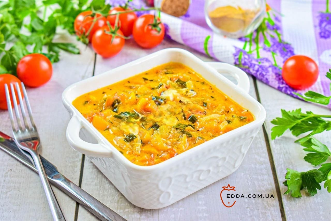 Сметанна підлива з овочами