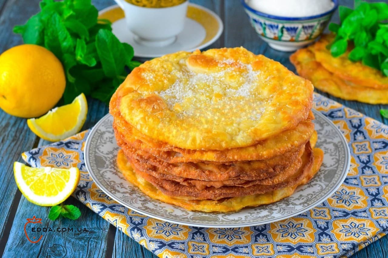 Узбецькі коржики на сковороді