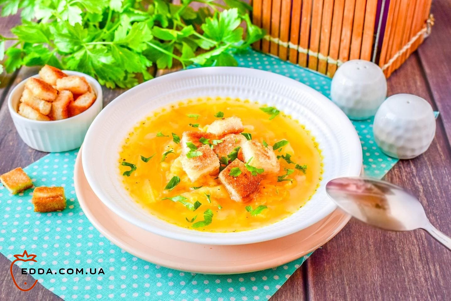 Гороховий суп з картоплею