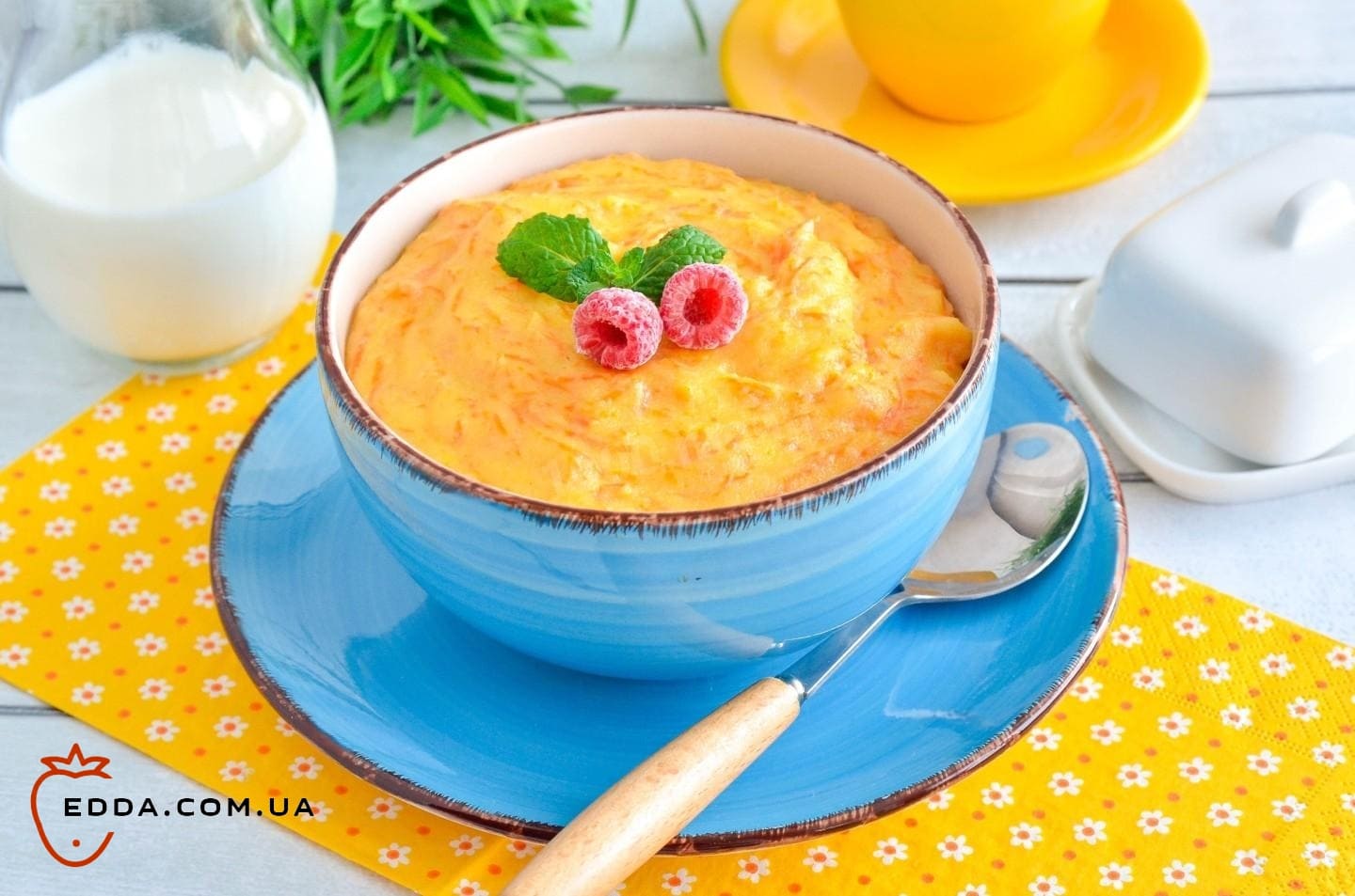 Манка з морквою