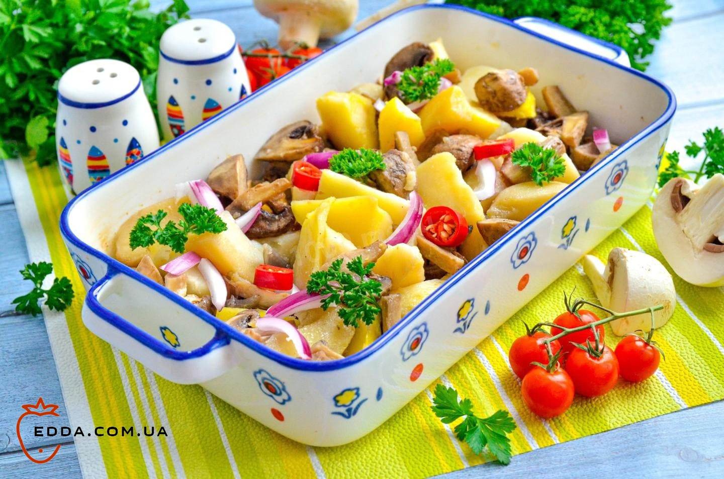 Картопля з печерицями в духовці