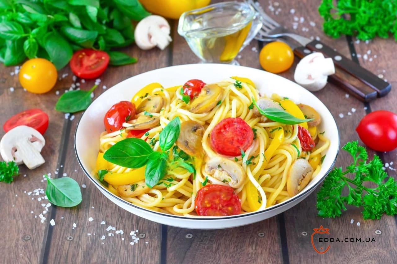 Пісні макарони з грибами