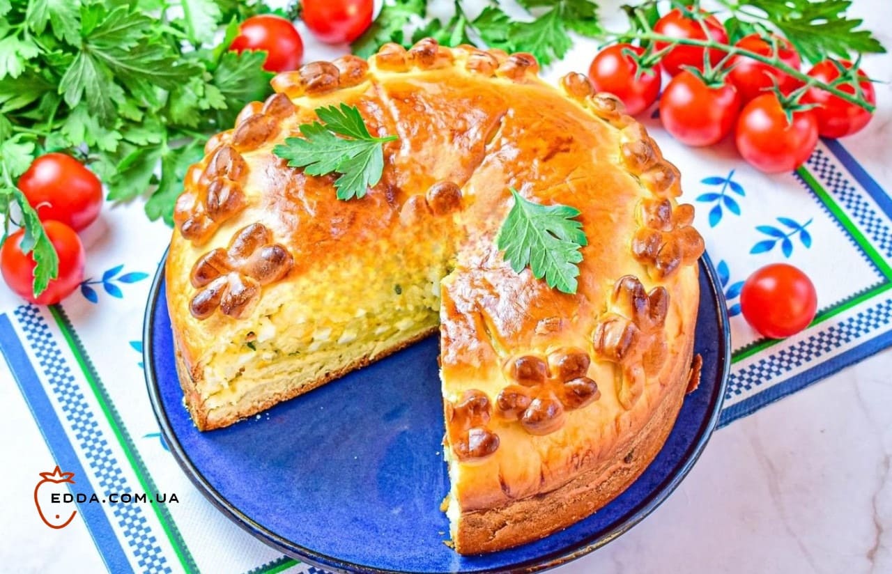 Пиріг з рисом і яйцем у духовці