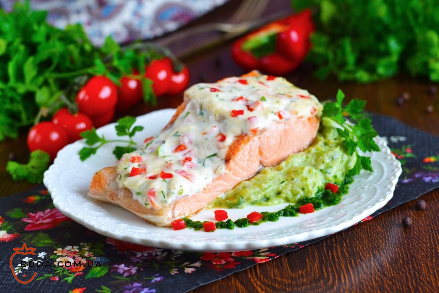 Кета в духовці з сиром