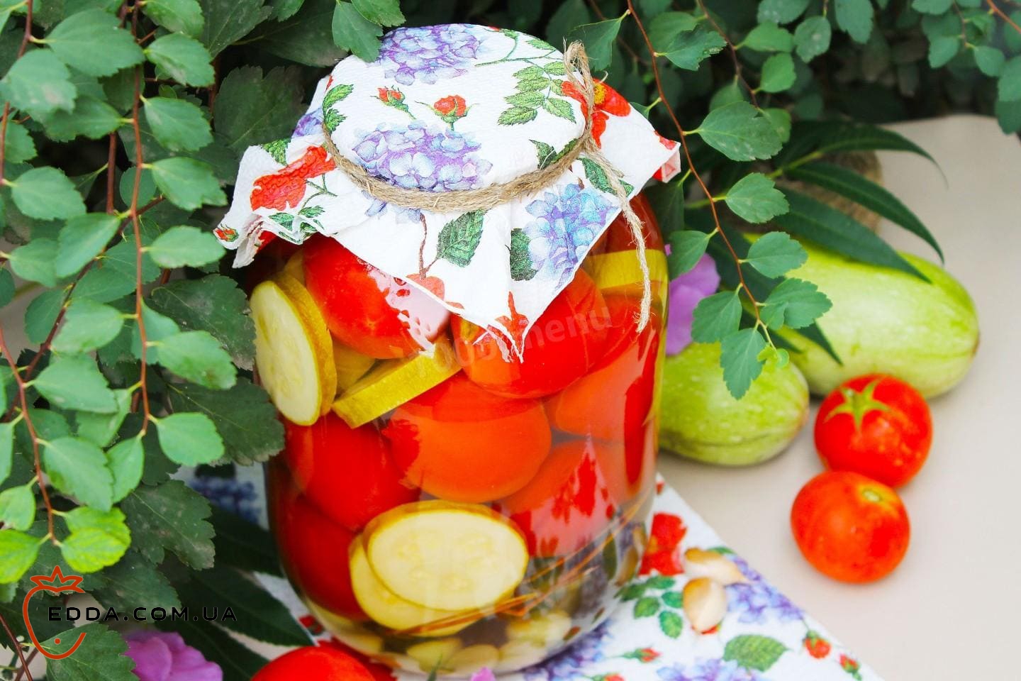 Мариновані помідори та кабачки на зиму