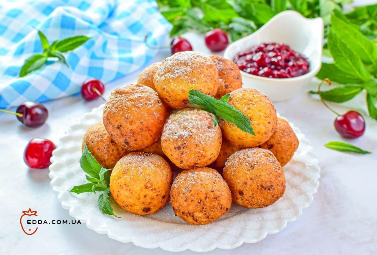 Творожні пончики в олії