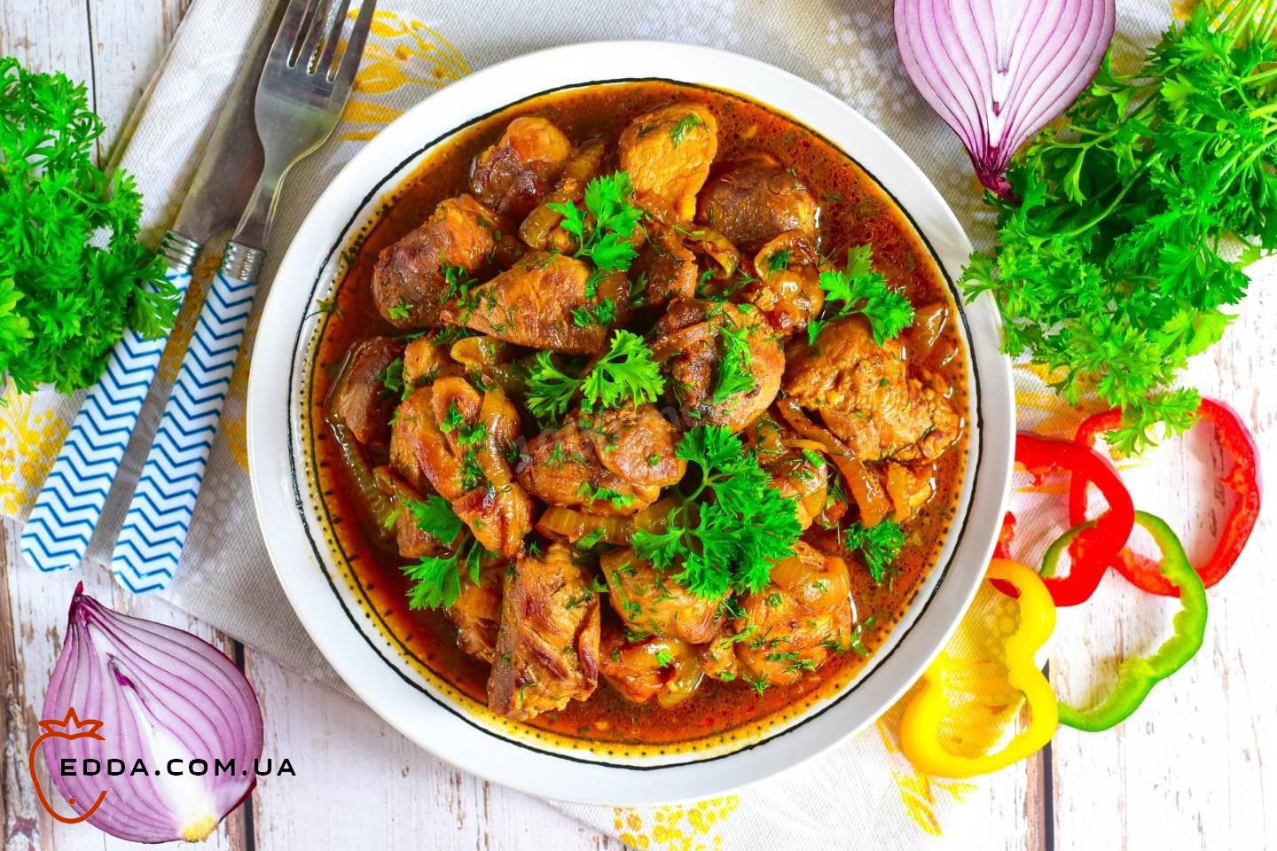 Свинина в пиві на сковороді