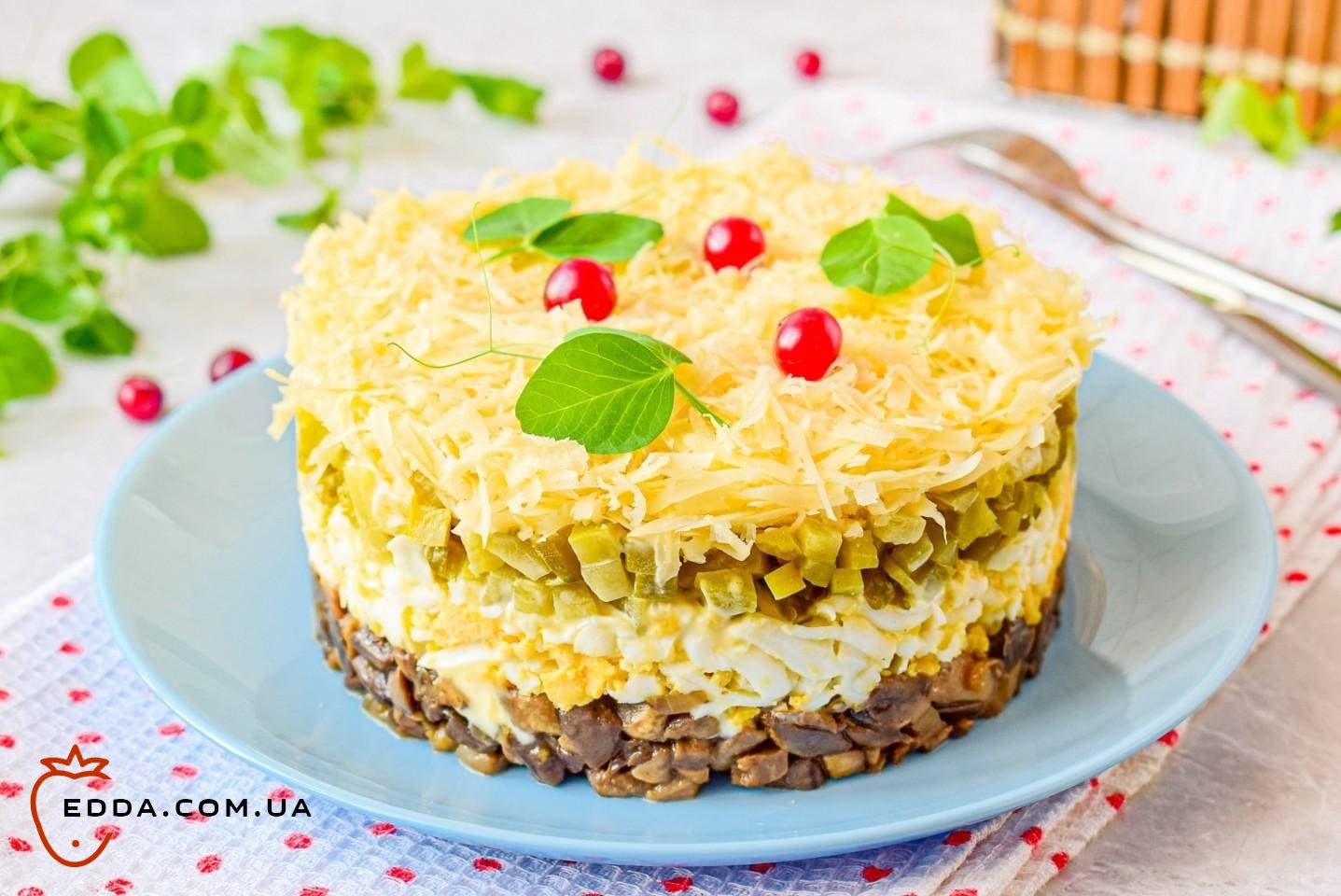 Салат з печерицями та сиром