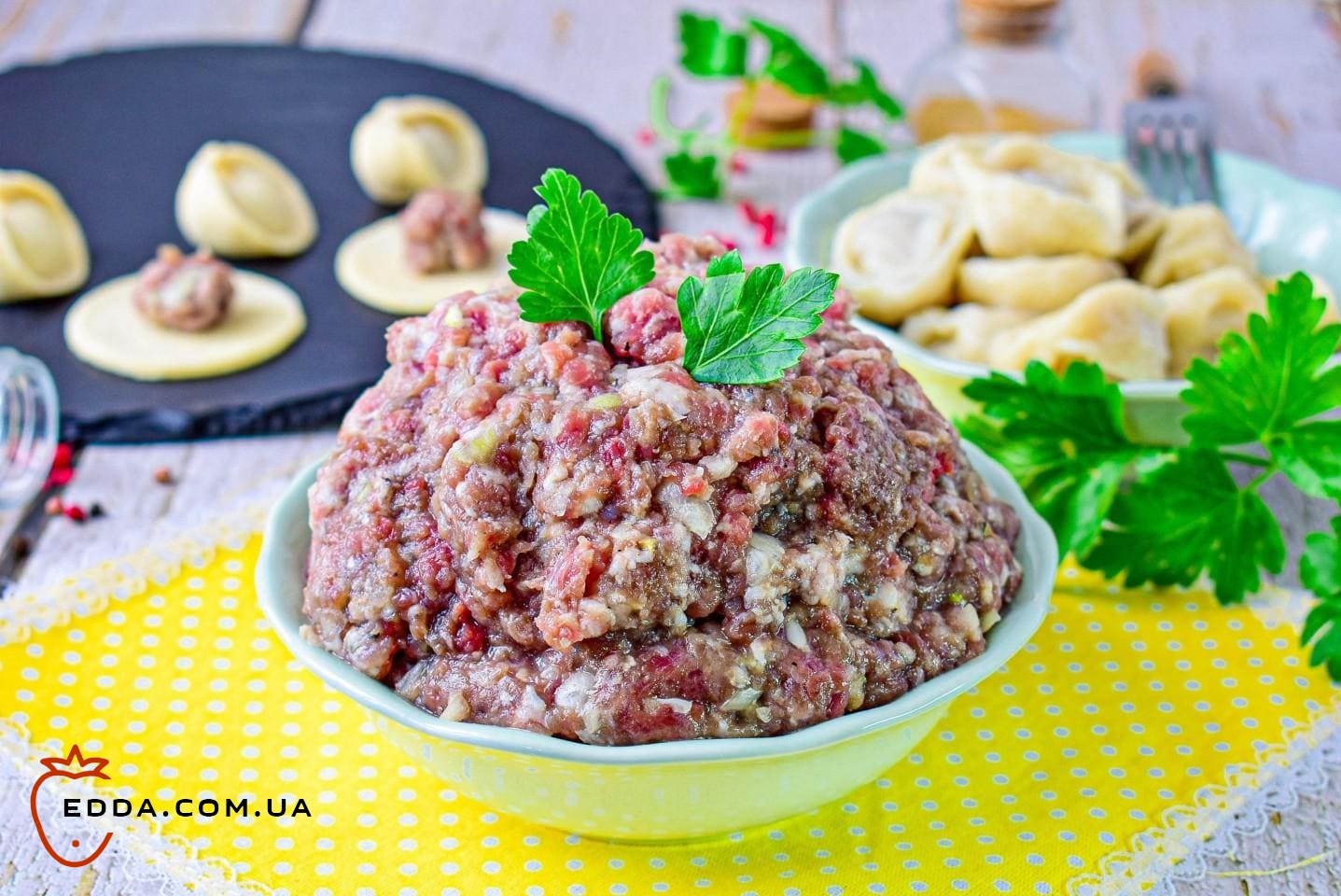 Фарш для пельменів з яловичини та свинини