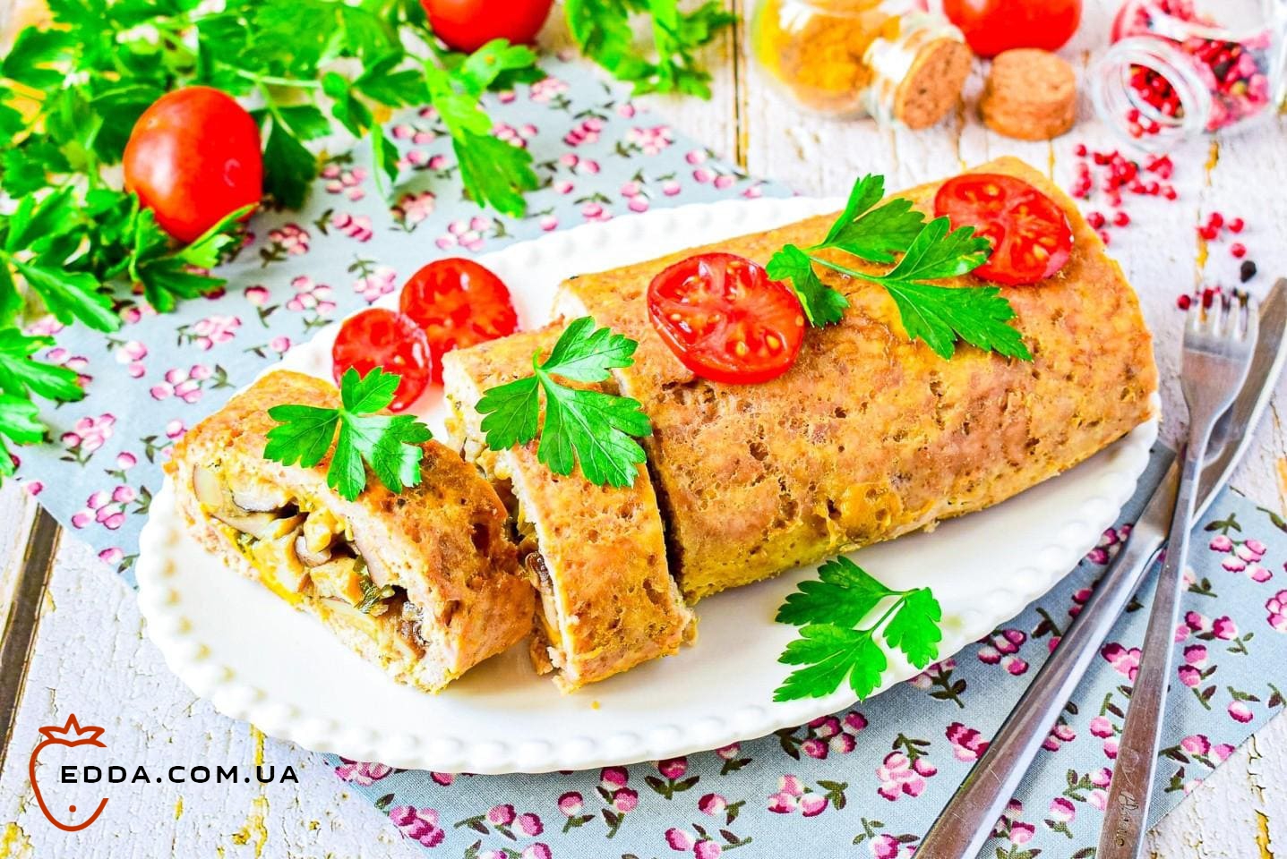 Рулет з фаршу з сиром у духовці