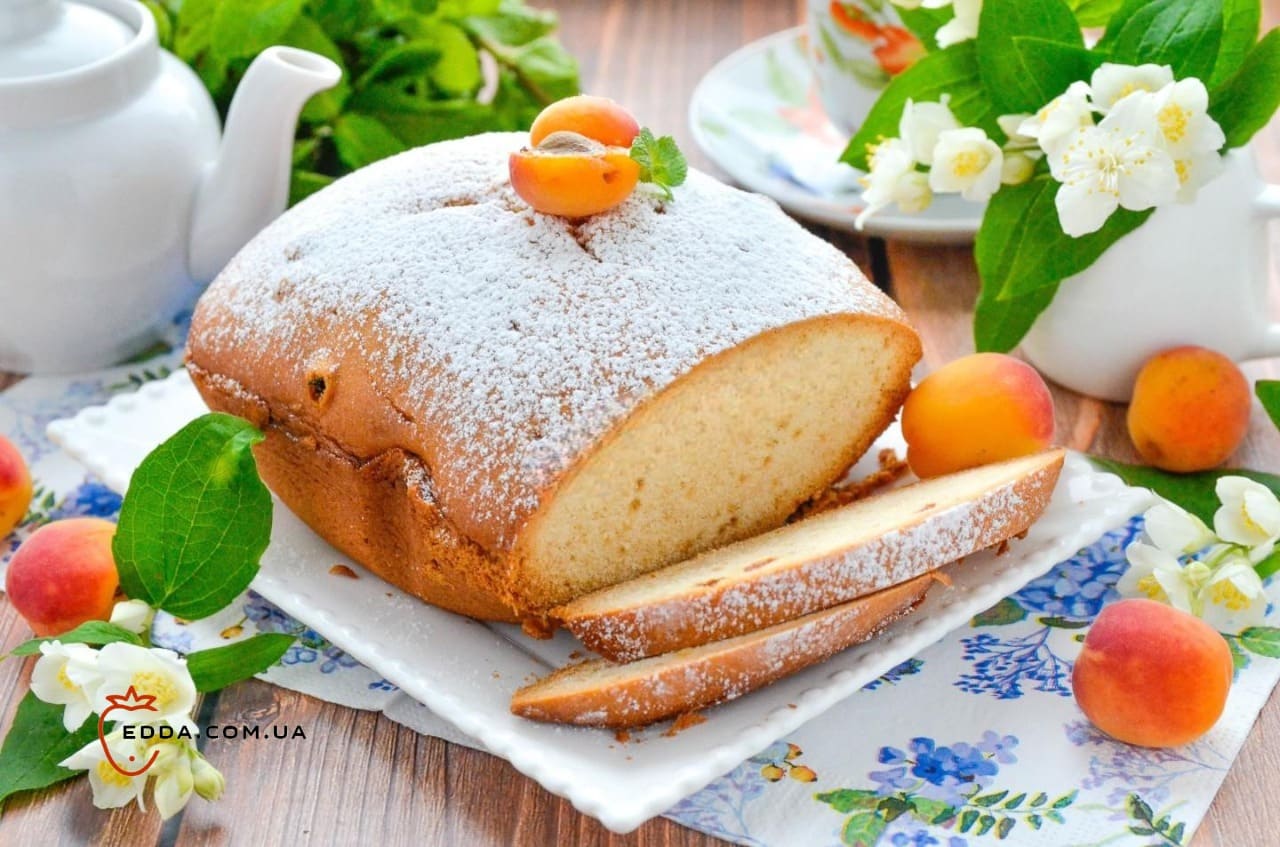 Кекс з родзинками в хлібопічці