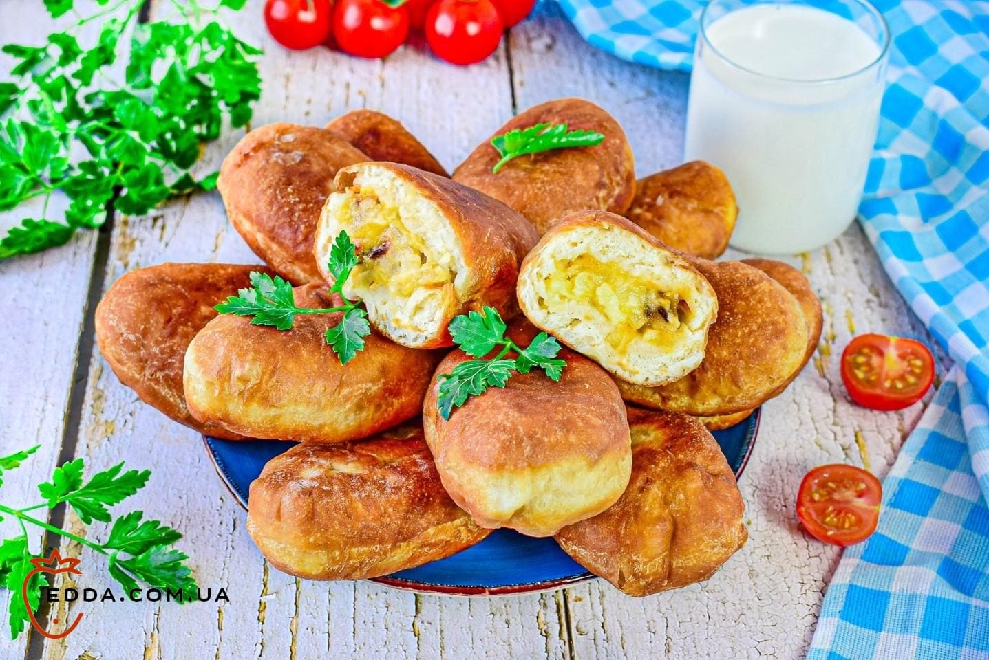 Смажені пиріжки з картоплею без дріжджів