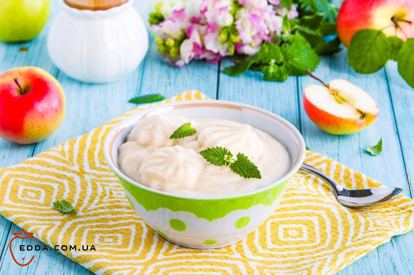 Яблучний мус на манній крупі