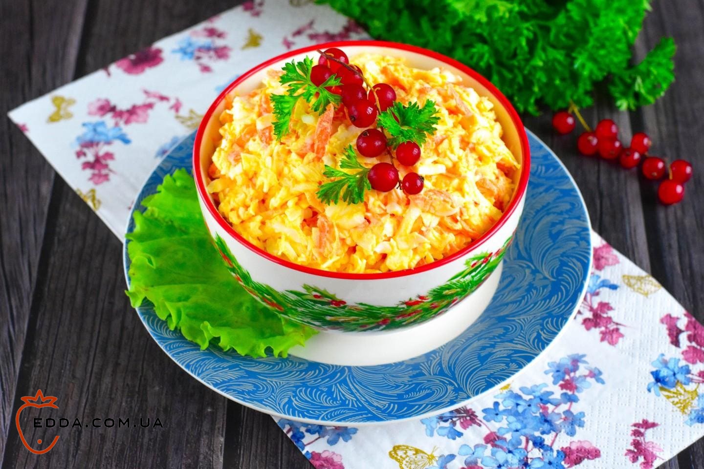 Єврейський салат з плавленим сиром і часником