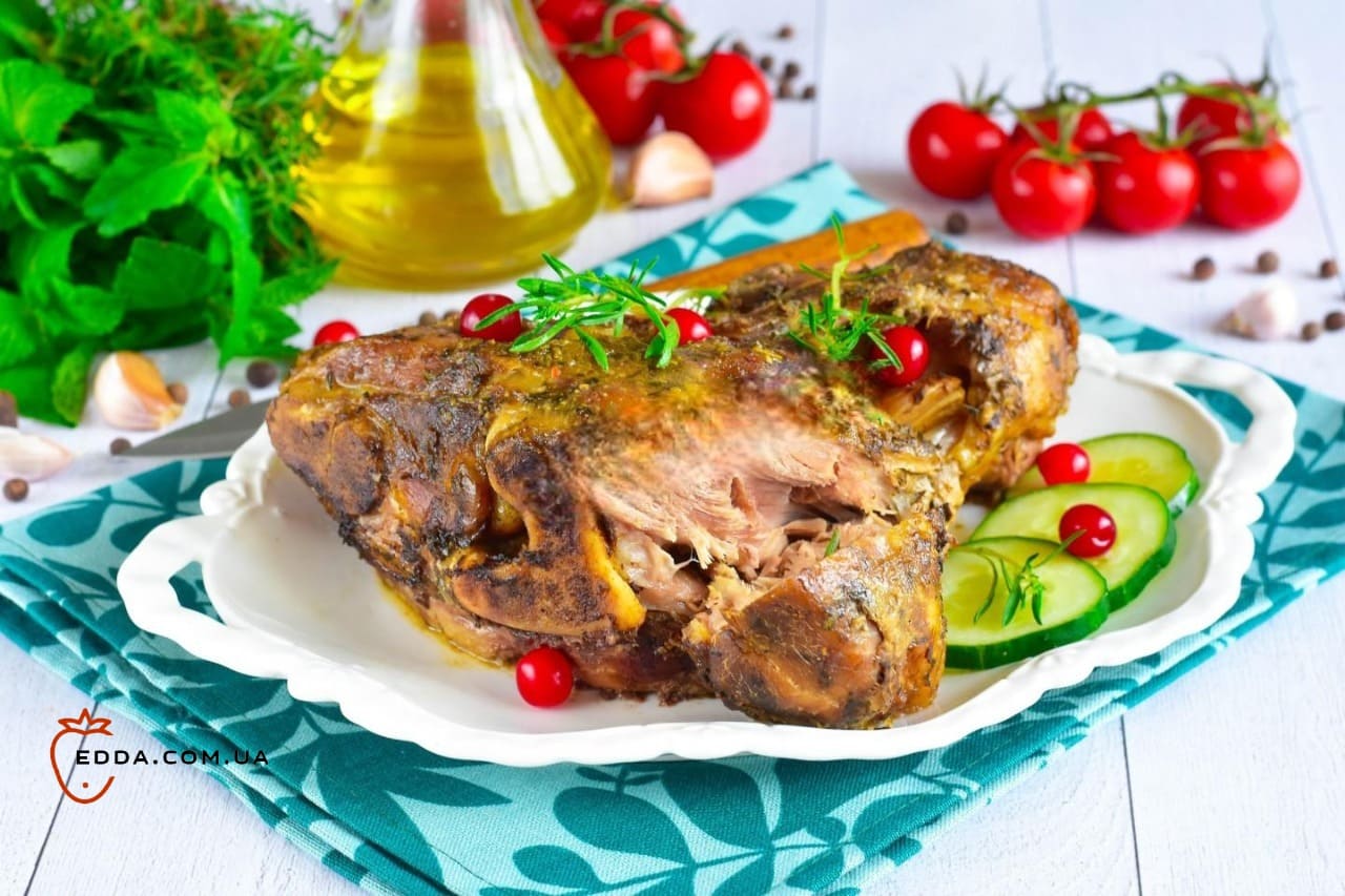 Рулька свиняча в мультиварці