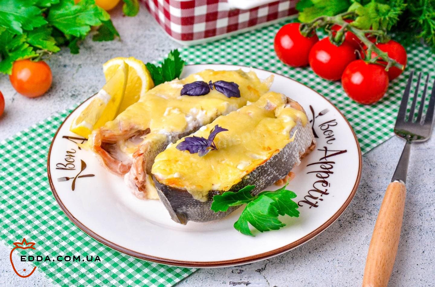 Горбуша в духовці соковита з сиром