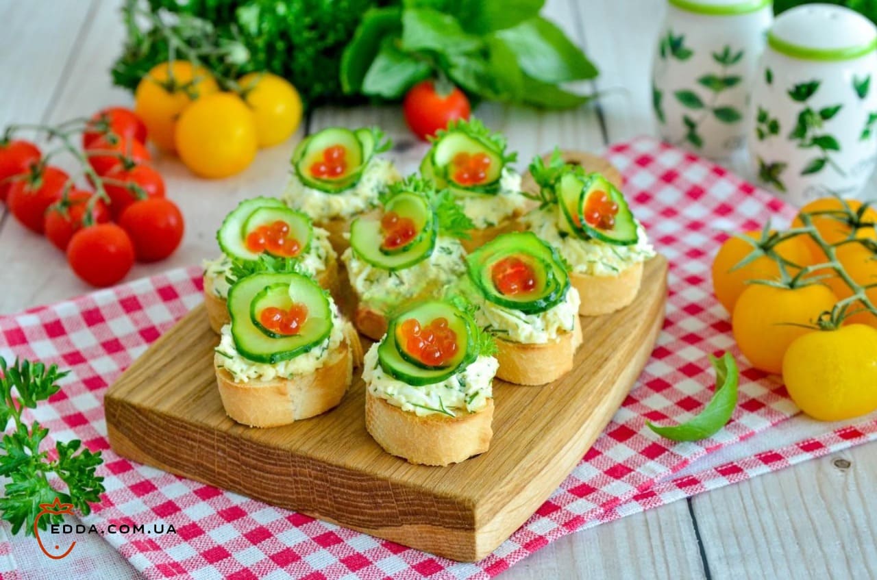 Бутерброди з яйцем і сиром