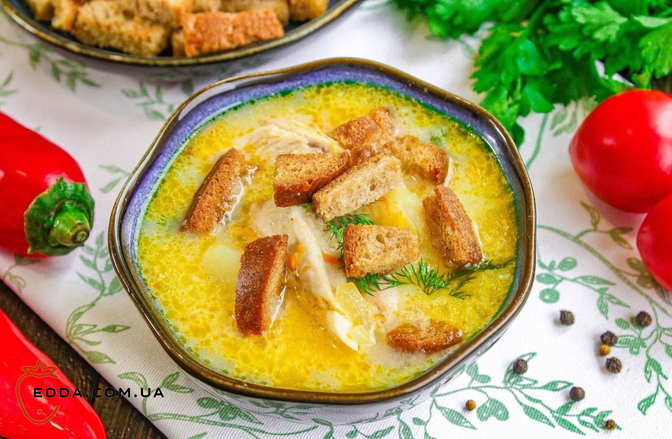 Вершковий суп із плавленим сиром і куркою
