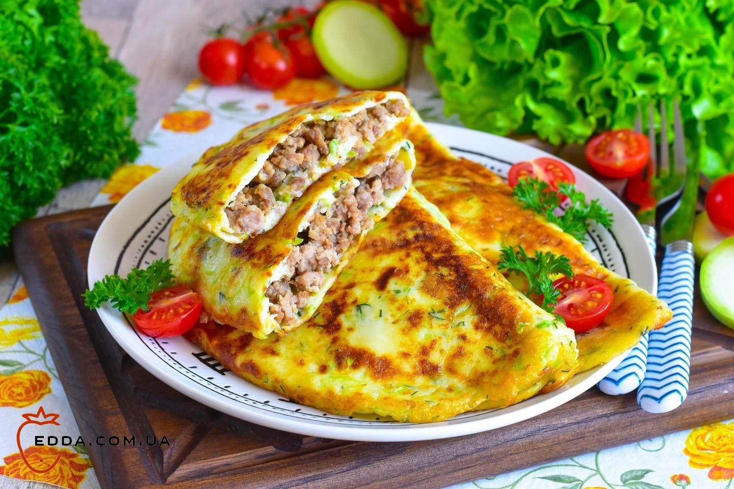 Чебуреки з кабачків з м'ясним фаршем