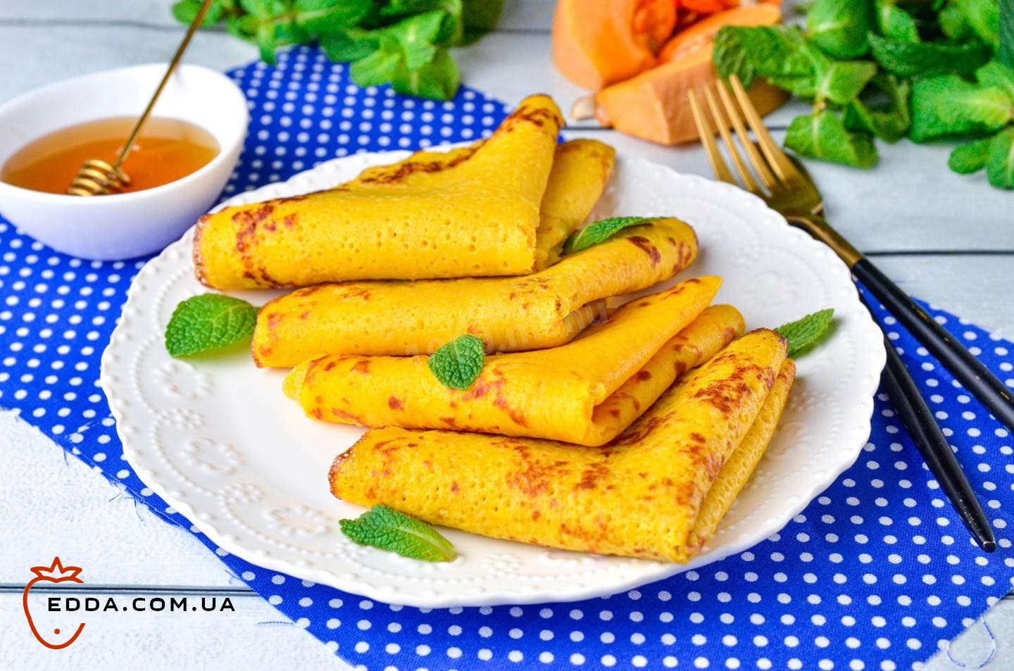 Млинці з гарбузом на молоці