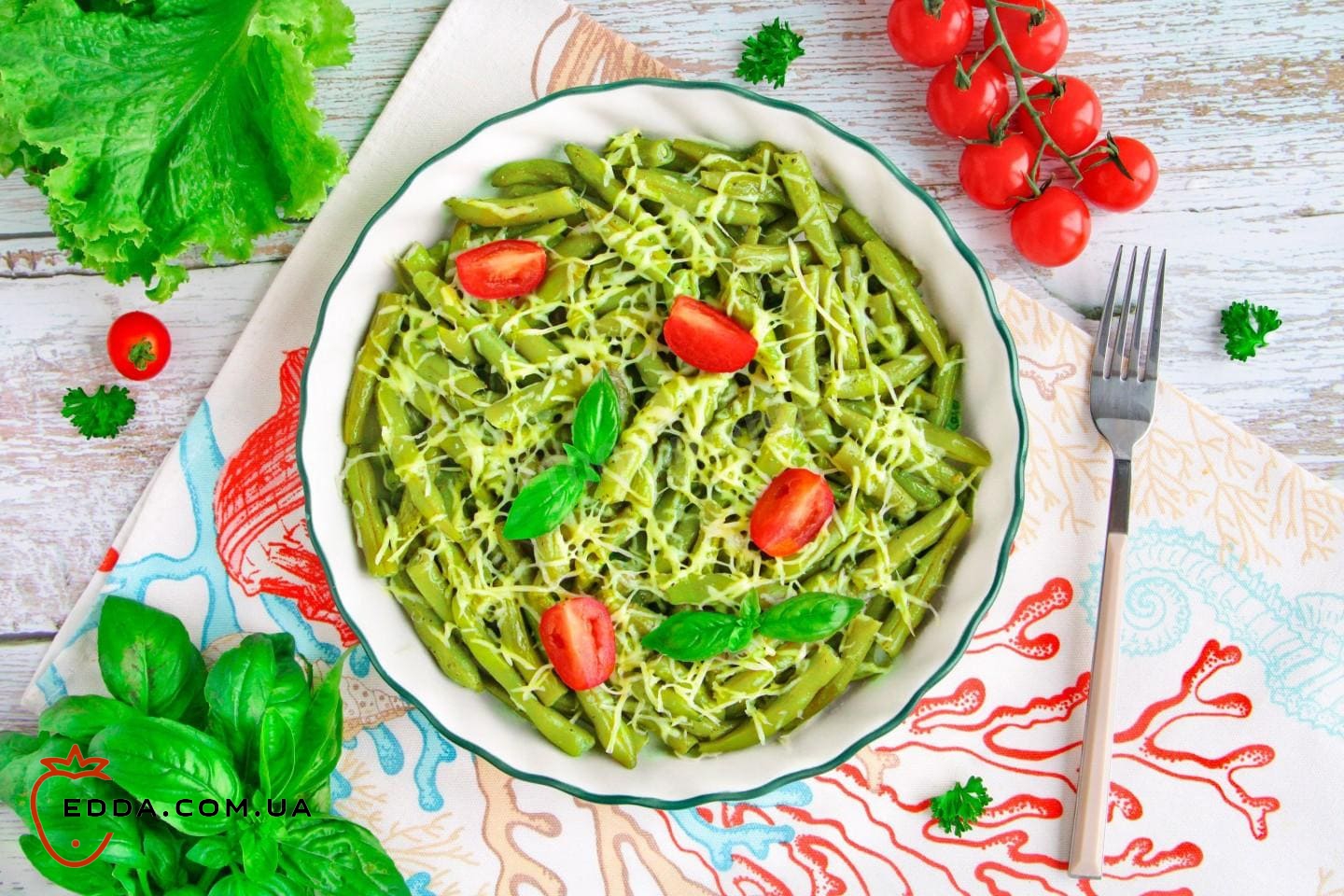 Квасоля з сиром і сметаною