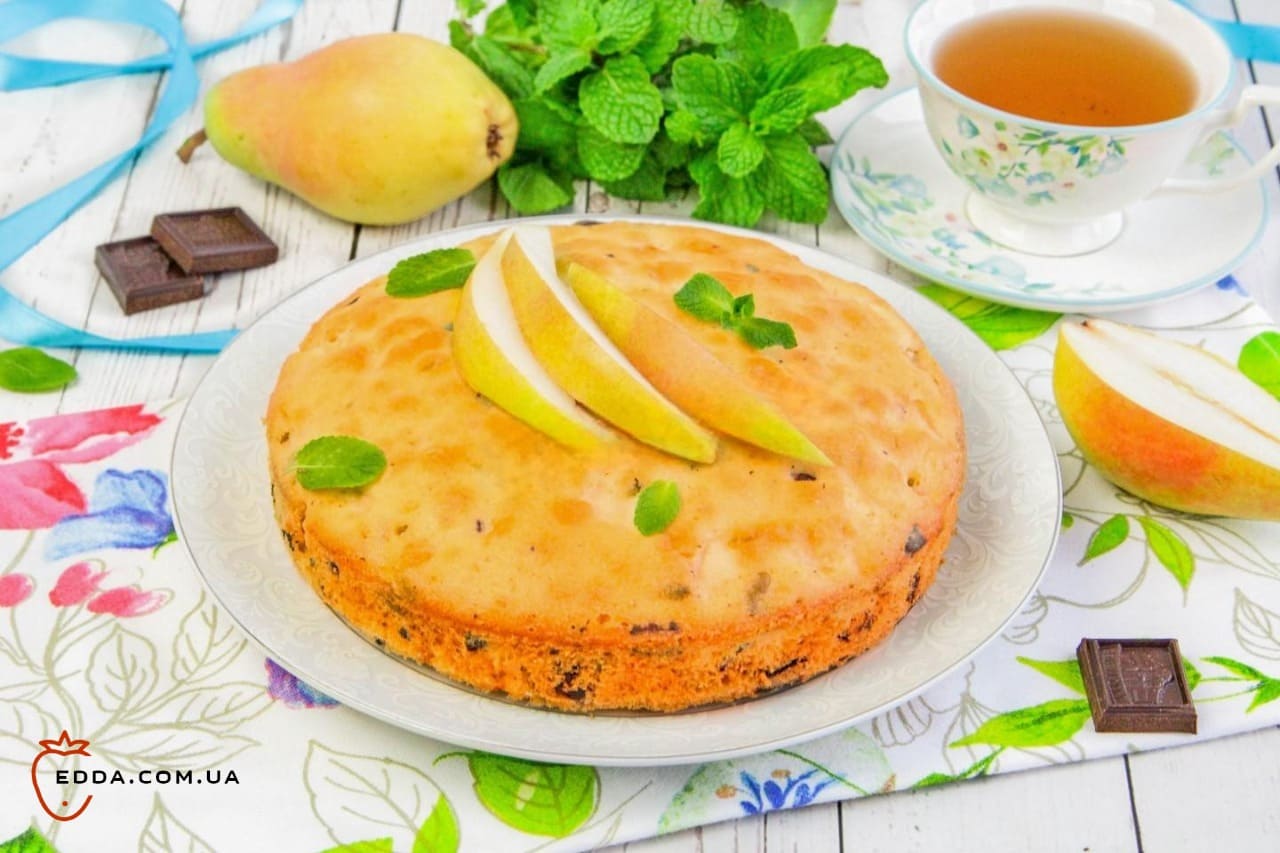 Грушевий пиріг в духовці