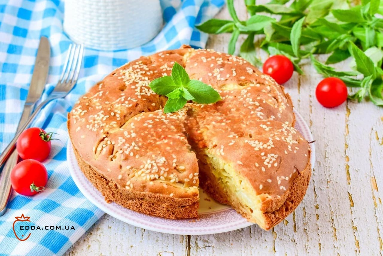 Класичний заливний пиріг з капустою