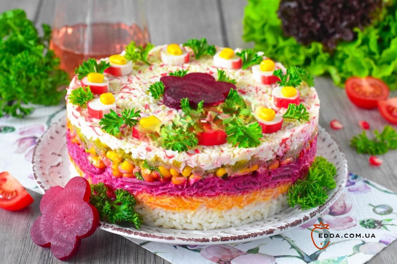 Крабовий салат з рисом та кукурудзою