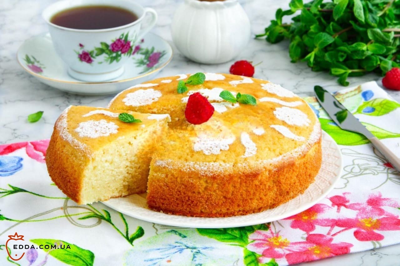 Манник на кефірі в духовці з борошном