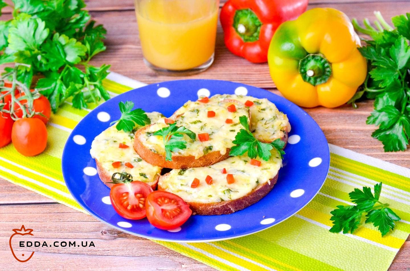 Бутерброд з майонезом, часником і сиром