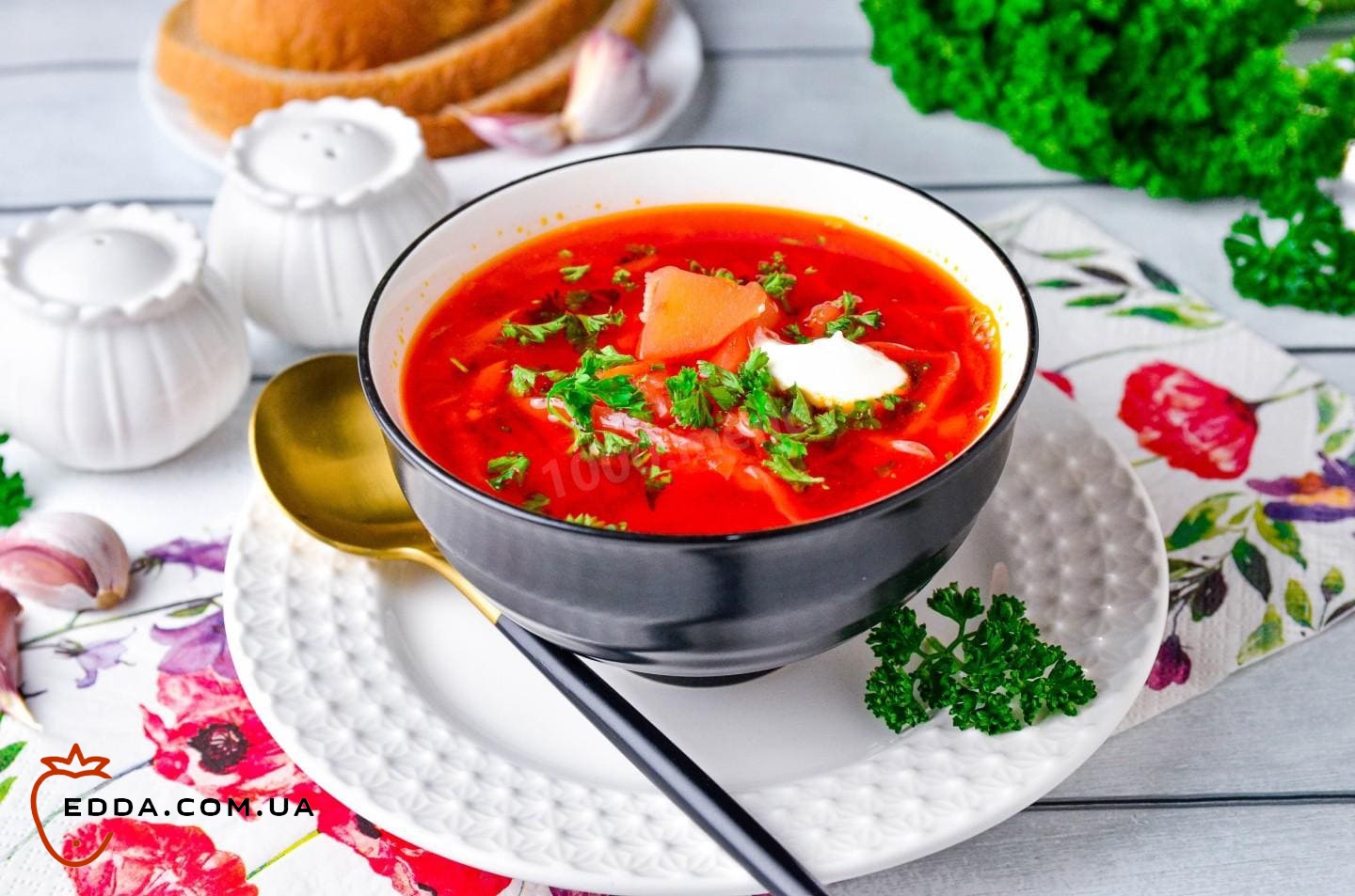 Вегетаріанський борщ з буряком і капустою