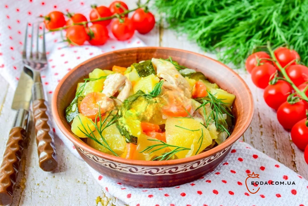 Рагу в мультиварці з куркою