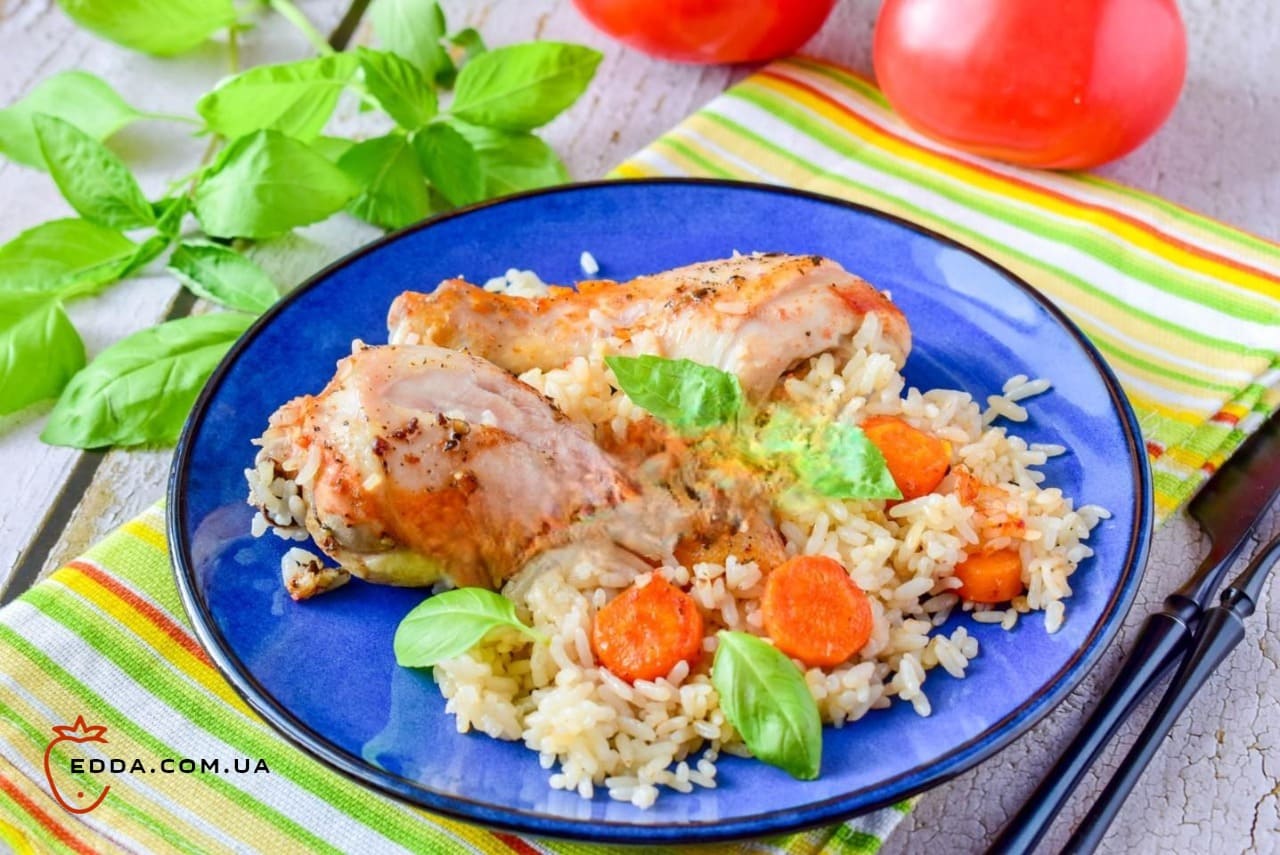 Рис із куркою в духовці